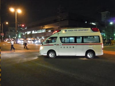 そこのけそこのけ救急車が通る。